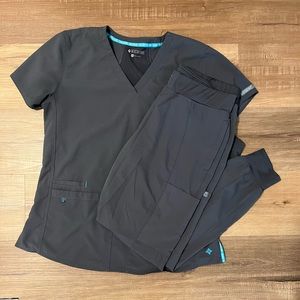 Pewter/ Gray MedCouture scrub set size medium